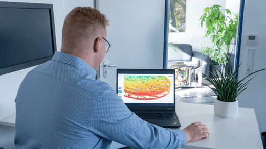 Next-Level-Simulation ohne Vernetzung: Schnellere FEM-Analysen in Minuten
