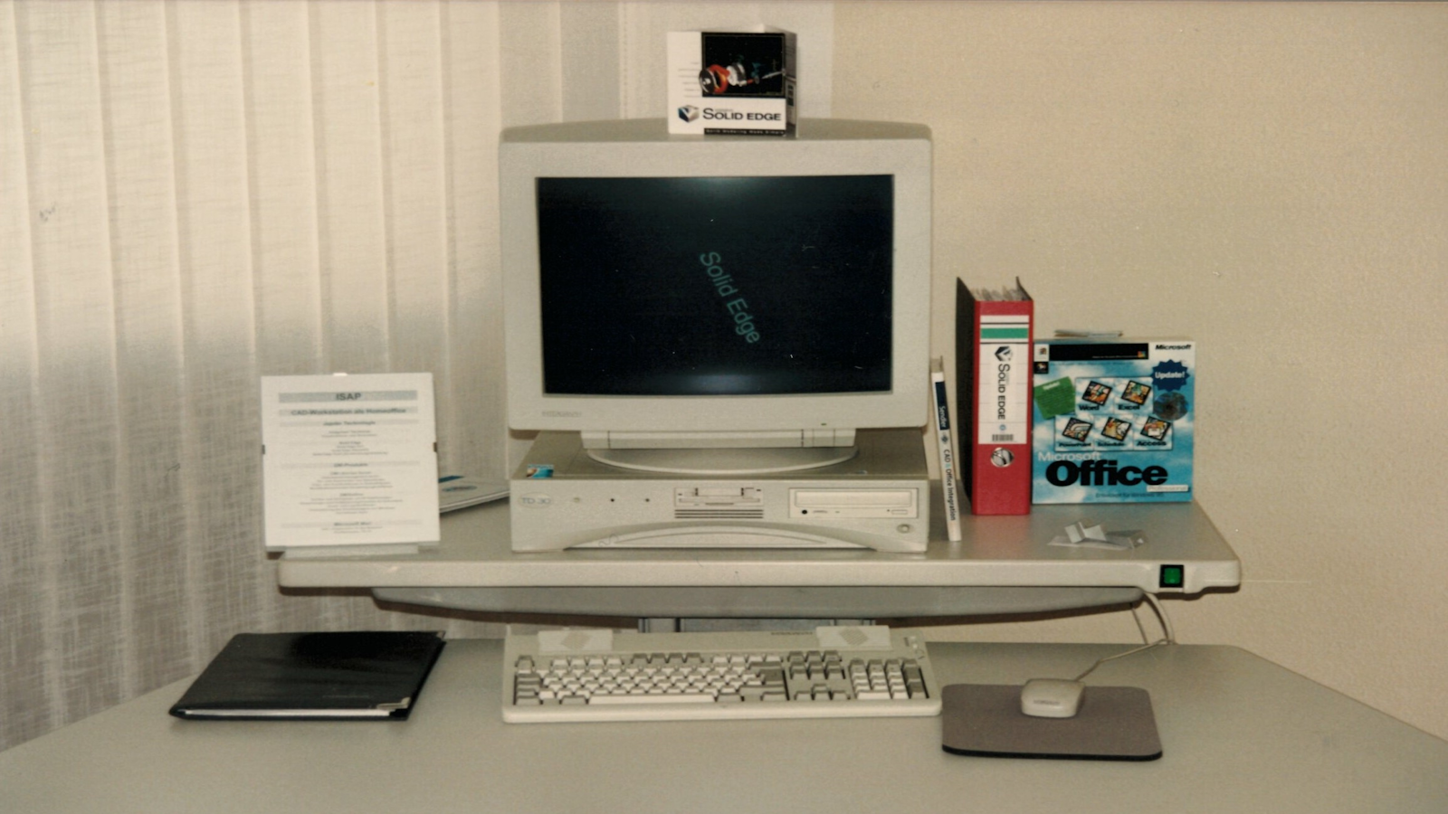 Eingerichteteter Solid Edge V1 Arbeitsplatz aus dem Jahr 1996